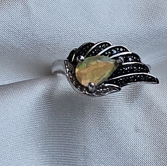 Sterling Ring Wing with Black Diamonds - Picture 2 of 3